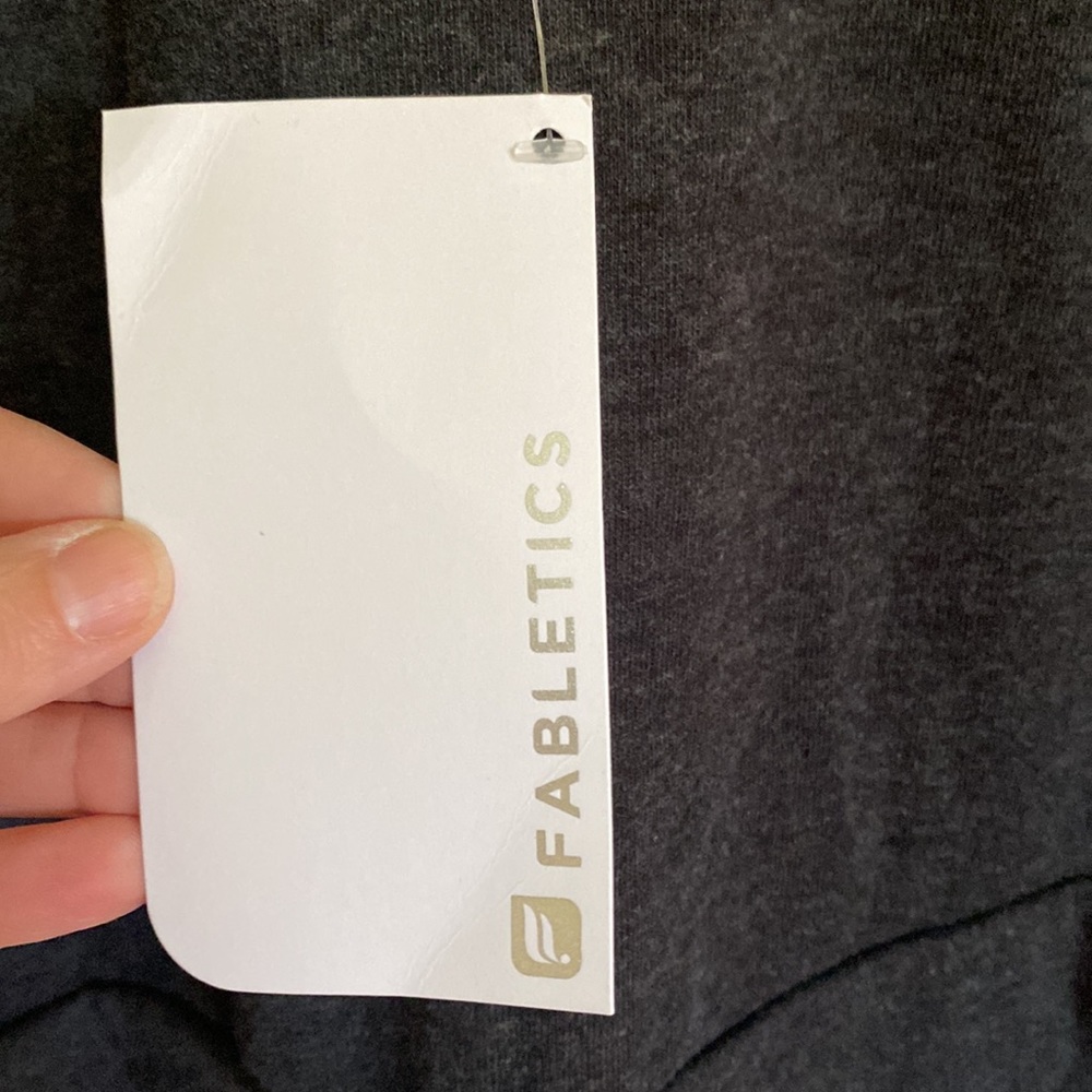 Fabletics Tennyson Pullover - Picture 5 of 8